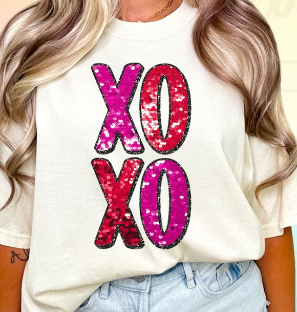 Faux-Sequin XOXO
